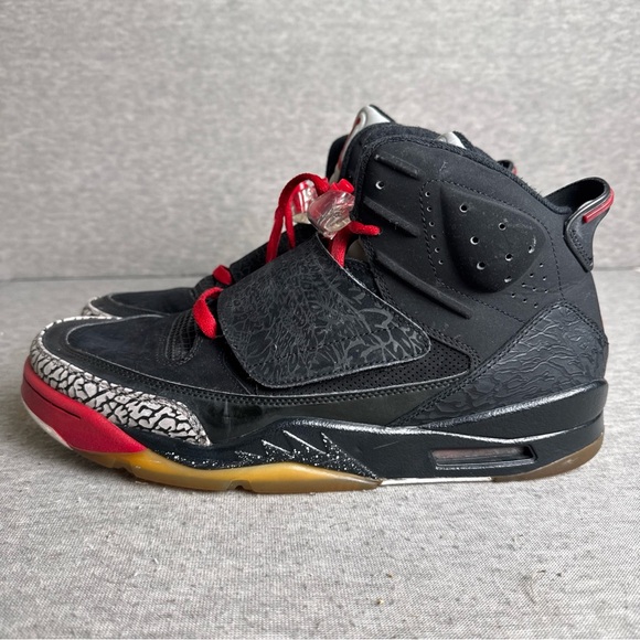 Nike AIR JORDAN Son Of Mars Mid Low Bred 512245-001 Men's Size 12 Black/ Red - Picture 4 of 13